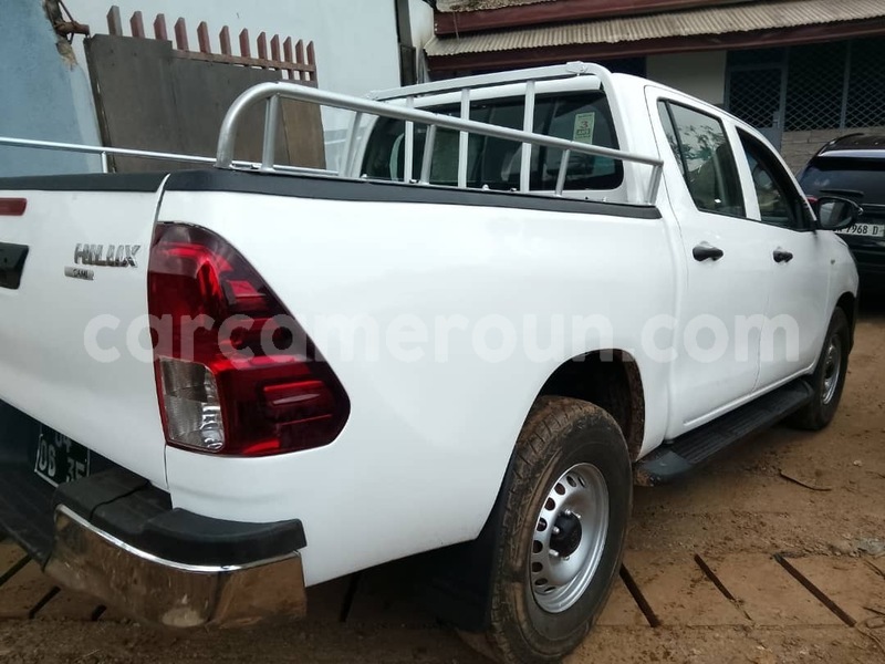 Big with watermark toyota hilux central cameroon yaounde 21686