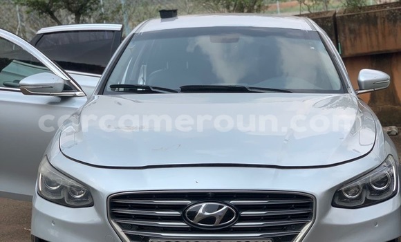 Acheter Neuf Voiture Hyundai Grandeur Gris à Yaoundé, Central Cameroon Acheter Neuf Voiture Hyundai Grandeur Gris à Yaoundé, Central Cameroon