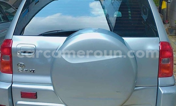 Acheter Occasion Voiture Toyota RAV4 Gris à Douala, Littoral Cameroon Acheter Occasion Voiture Toyota RAV4 Gris à Douala, Littoral Cameroon