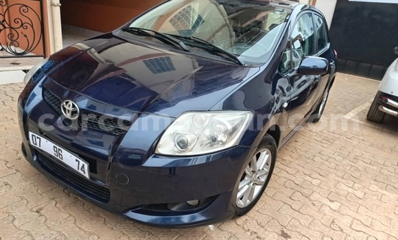 Acheter Import Voiture Toyota Auris Bleu à Douala, Littoral Cameroon