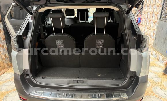 Acheter Occasion Voiture Peugeot 5008 Autre à Yaoundé, Central Cameroon Acheter Occasion Voiture Peugeot 5008 Autre à Yaoundé, Central Cameroon