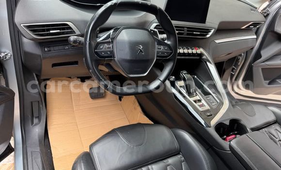 Acheter Occasion Voiture Peugeot 5008 Autre à Yaoundé, Central Cameroon Acheter Occasion Voiture Peugeot 5008 Autre à Yaoundé, Central Cameroon