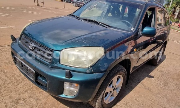 Acheter Occasion Voiture Toyota RAV4 Vert à Yaoundé, Central Cameroon Acheter Occasion Voiture Toyota RAV4 Vert à Yaoundé, Central Cameroon