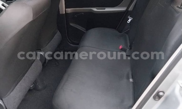 Acheter Occasion Voiture Toyota Yaris Gris à Douala, Littoral Cameroon Acheter Occasion Voiture Toyota Yaris Gris à Douala, Littoral Cameroon