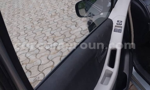 Acheter Occasion Voiture Toyota Yaris Gris à Douala, Littoral Cameroon Acheter Occasion Voiture Toyota Yaris Gris à Douala, Littoral Cameroon