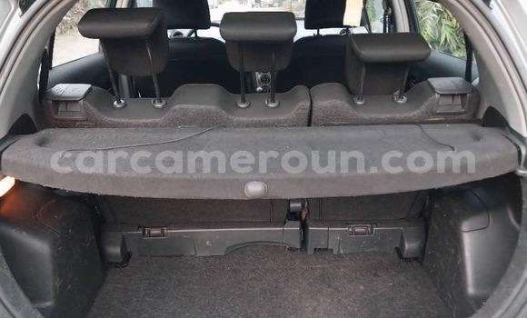 Acheter Occasion Voiture Toyota Yaris Gris à Douala, Littoral Cameroon Acheter Occasion Voiture Toyota Yaris Gris à Douala, Littoral Cameroon