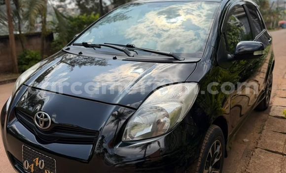 Sayi Na hannu Toyota Yaris Black Mota in Yaounde a Babban Kamaru Sayi Na hannu Toyota Yaris Black Mota in Yaounde a Babban Kamaru