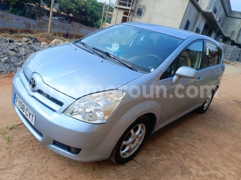 Big with watermark toyota corolla verso central cameroon yaounde 21702
