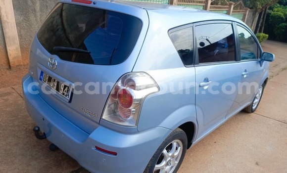 Acheter Occasion Voiture Toyota Corolla Verso Gris à Yaoundé, Central Cameroon Acheter Occasion Voiture Toyota Corolla Verso Gris à Yaoundé, Central Cameroon