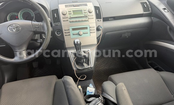 Acheter Neuf Voiture Toyota Corolla Verso Noir à Yaoundé, Central Cameroon Acheter Neuf Voiture Toyota Corolla Verso Noir à Yaoundé, Central Cameroon