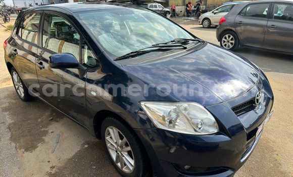 Acheter Import Voiture Toyota Auris Bleu à Douala, Littoral Cameroon