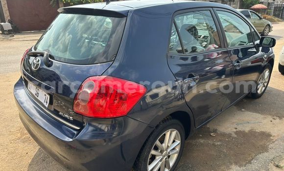Acheter Import Voiture Toyota Auris Bleu à Douala, Littoral Cameroon Acheter Import Voiture Toyota Auris Bleu à Douala, Littoral Cameroon