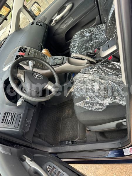 Big with watermark toyota auris littoral cameroon douala 21708