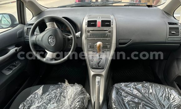 Acheter Import Voiture Toyota Auris Bleu à Douala, Littoral Cameroon Acheter Import Voiture Toyota Auris Bleu à Douala, Littoral Cameroon