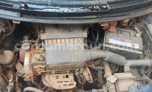 Acheter Occasion Voiture Toyota Yaris Bleu à Yaoundé, Central Cameroon Acheter Occasion Voiture Toyota Yaris Bleu à Yaoundé, Central Cameroon