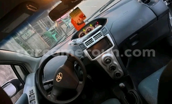 Acheter Occasion Voiture Toyota Yaris Gris à Douala, Littoral Cameroon Acheter Occasion Voiture Toyota Yaris Gris à Douala, Littoral Cameroon