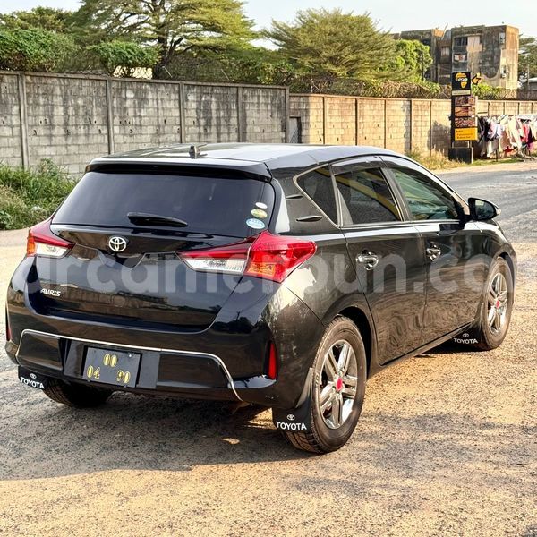 Big with watermark toyota auris littoral cameroon douala 21725