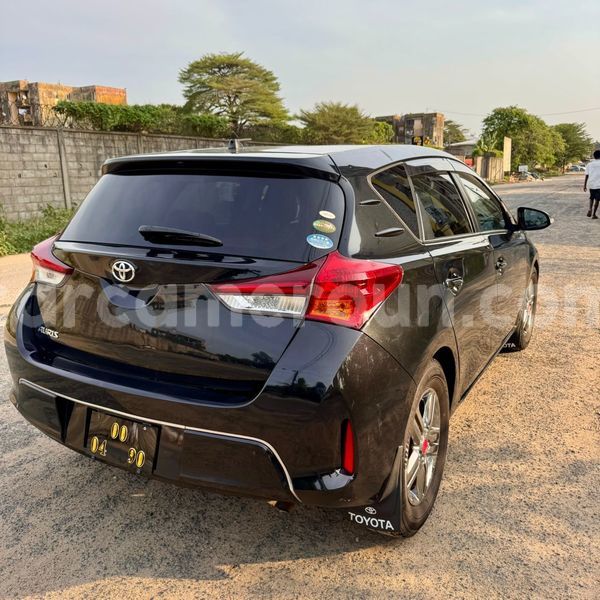 Big with watermark toyota auris littoral cameroon douala 21725