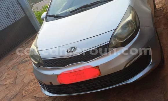 Sayi Na hannu Kia Rio Azurfa Mota in Yaounde a Babban Kamaru