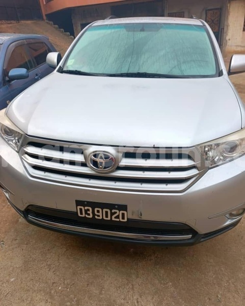 Big with watermark toyota highlander central cameroon yaounde 21745