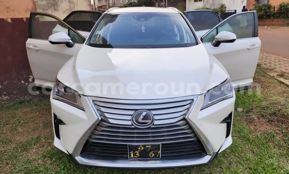 Sayi Na hannu Lexus RX 350 White Mota in Yaounde a Babban Kamaru Sayi Na hannu Lexus RX 350 White Mota in Yaounde a Babban Kamaru