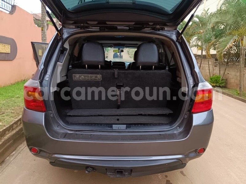 Big with watermark toyota highlander central cameroon yaounde 21749