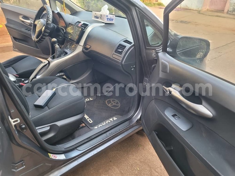 Big with watermark toyota auris central cameroon yaounde 21751