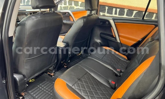 Acheter Occasion Voiture Toyota RAV4 Noir à Yaoundé, Central Cameroon Acheter Occasion Voiture Toyota RAV4 Noir à Yaoundé, Central Cameroon