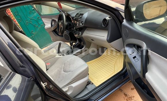 Acheter Occasion Voiture Toyota RAV4 Noir à Yaoundé, Central Cameroon Acheter Occasion Voiture Toyota RAV4 Noir à Yaoundé, Central Cameroon