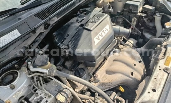 Sayi Na hannu Toyota RAV4 Azurfa Mota in Douala a Ƙasar Kamaru Sayi Na hannu Toyota RAV4 Azurfa Mota in Douala a Ƙasar Kamaru