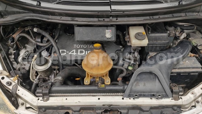 Big with watermark toyota previa littoral cameroon douala 21761