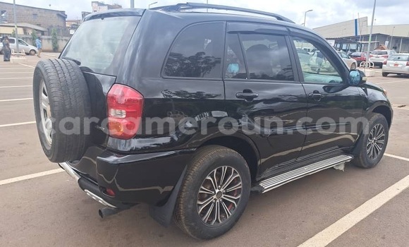 Acheter Occasion Voiture Toyota RAV4 Noir à Yaoundé, Central Cameroon Acheter Occasion Voiture Toyota RAV4 Noir à Yaoundé, Central Cameroon