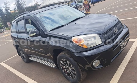 Acheter Occasion Voiture Toyota RAV4 Noir à Yaoundé, Central Cameroon Acheter Occasion Voiture Toyota RAV4 Noir à Yaoundé, Central Cameroon