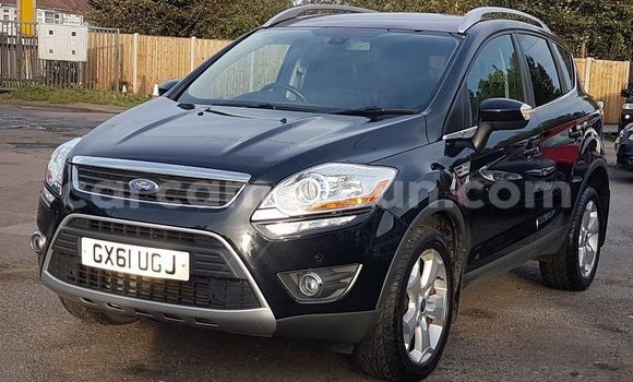 Sayi Na hannu Ford Fiesta Black Mota in Douala a Ƙasar Kamaru