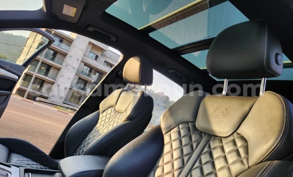 Acheter Occasion Voiture Audi Q5 Noir à Yaoundé, Central Cameroon Acheter Occasion Voiture Audi Q5 Noir à Yaoundé, Central Cameroon