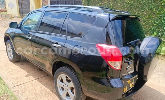 Sayi Na hannu Toyota RAV4 Black Mota in Yaounde a Babban Kamaru Sayi Na hannu Toyota RAV4 Black Mota in Yaounde a Babban Kamaru