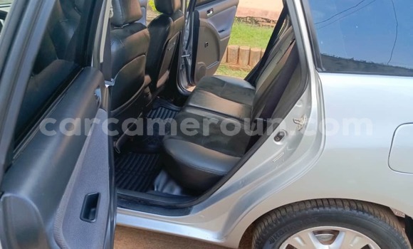 Buy Used Toyota Matrix Silver Car in Yaounde in Central Cameroon Buy Used Toyota Matrix Silver Car in Yaounde in Central Cameroon