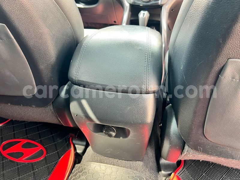 Big with watermark hyundai santa fe central cameroon yaounde 21794