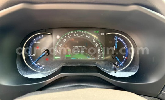 Acheter Occasion Voiture Toyota RAV4 Gris à Yaoundé, Central Cameroon Acheter Occasion Voiture Toyota RAV4 Gris à Yaoundé, Central Cameroon