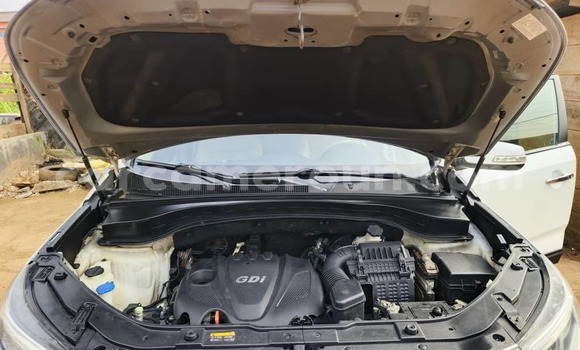 Buy Used Kia Sorento White Car in Yaounde in Central Cameroon Buy Used Kia Sorento White Car in Yaounde in Central Cameroon