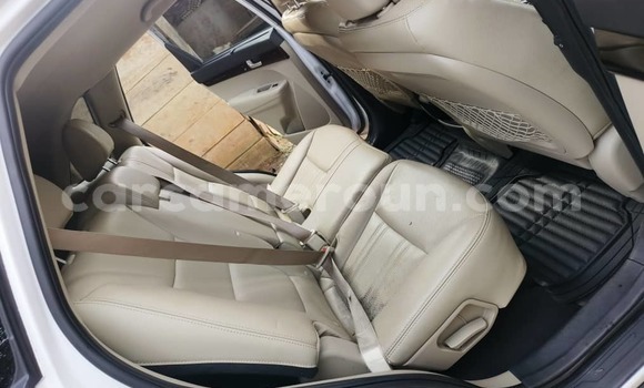 Buy Used Kia Sorento White Car in Yaounde in Central Cameroon Buy Used Kia Sorento White Car in Yaounde in Central Cameroon