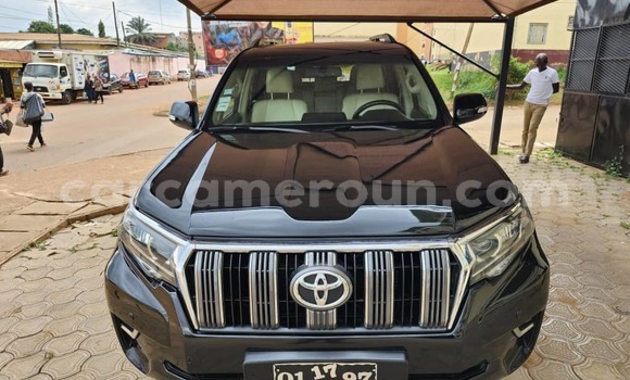 Acheter Occasion Voiture Toyota Prado Noir à Yaoundé, Central Cameroon Acheter Occasion Voiture Toyota Prado Noir à Yaoundé, Central Cameroon