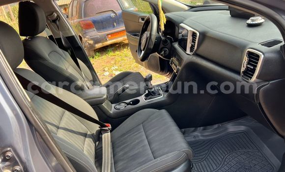 Acheter Occasion Voiture Kia Sportage Noir à Yaoundé, Central Cameroon Acheter Occasion Voiture Kia Sportage Noir à Yaoundé, Central Cameroon