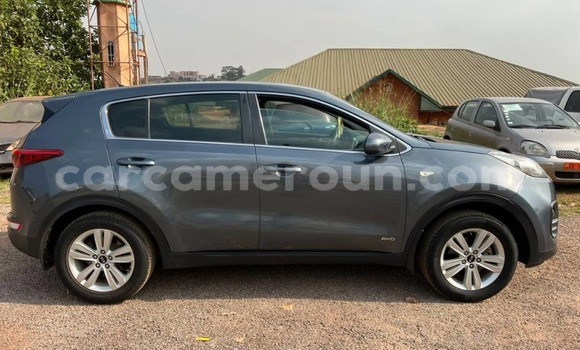 Acheter Occasion Voiture Kia Sportage Noir à Yaoundé, Central Cameroon Acheter Occasion Voiture Kia Sportage Noir à Yaoundé, Central Cameroon