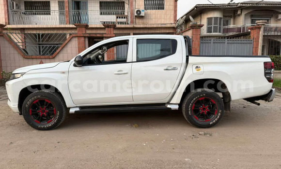 Acheter Neuf Voiture Mitsubishi L200 Blanc à Douala, Littoral Cameroon Acheter Neuf Voiture Mitsubishi L200 Blanc à Douala, Littoral Cameroon