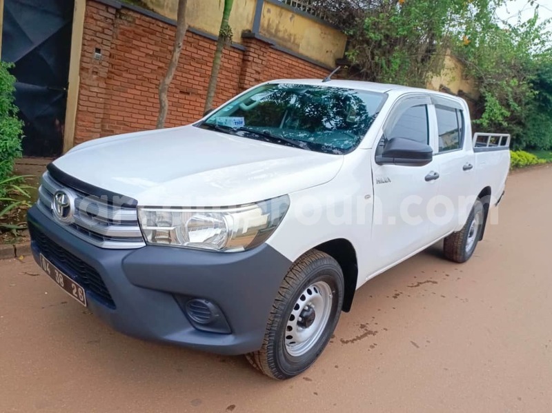 Big with watermark toyota hilux central cameroon yaounde 21811