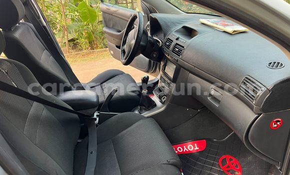 Acheter Occasion Voiture Toyota Avensis Gris à Yaoundé, Central Cameroon Acheter Occasion Voiture Toyota Avensis Gris à Yaoundé, Central Cameroon