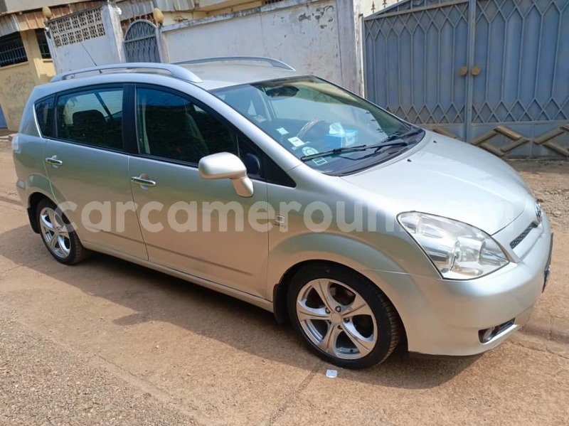 Big with watermark toyota corolla verso central cameroon yaounde 21817