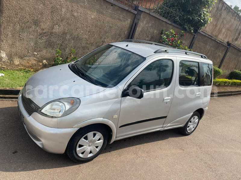 Big with watermark toyota yaris verso central cameroon yaounde 21821