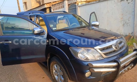 Buy Used Toyota Fortuner Blue Car in Yaounde in Central Cameroon Buy Used Toyota Fortuner Blue Car in Yaounde in Central Cameroon